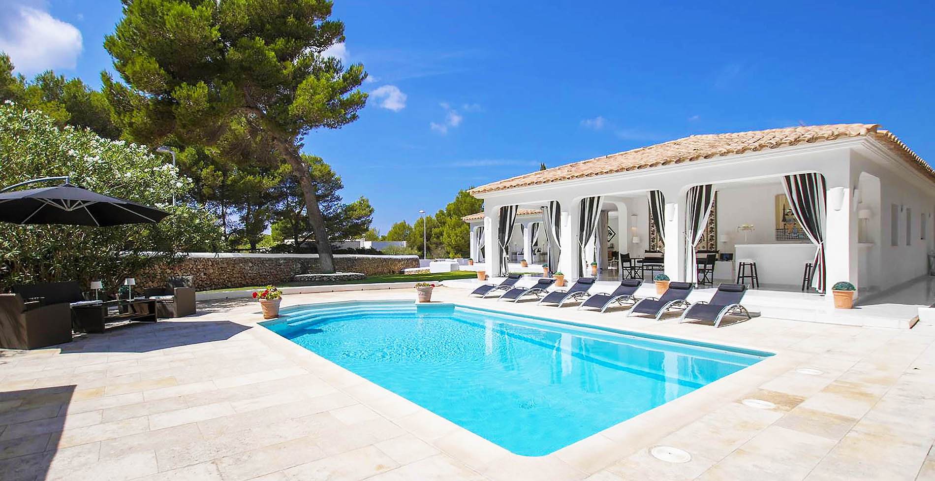 Villa Holidays in Son Parc, Menorca