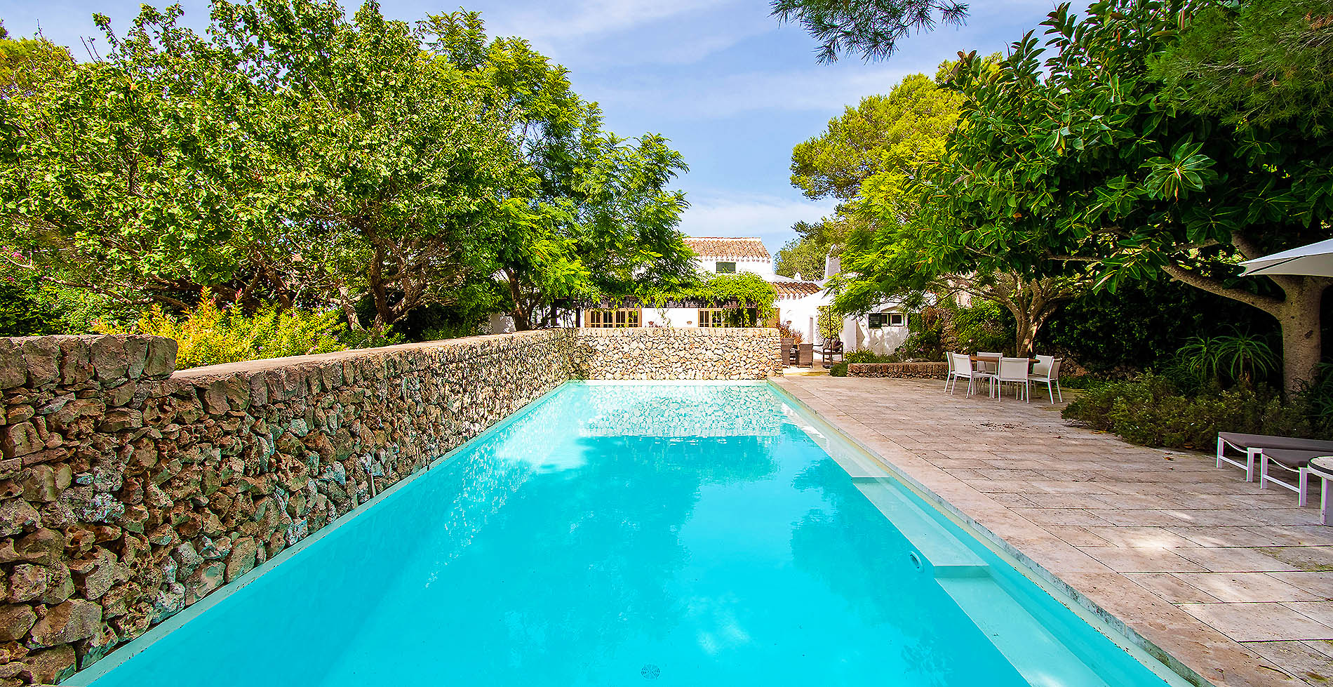 Villa rental holidays in Calescoves, Menorca